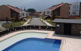 Casa para la venta en La Estrella Cerca del Parque - Antioquia