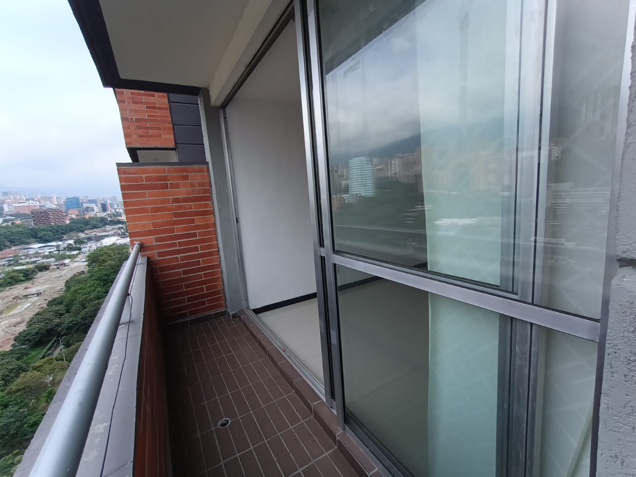 Apartamento en venta en el Poblado, sector Ciudad del Río