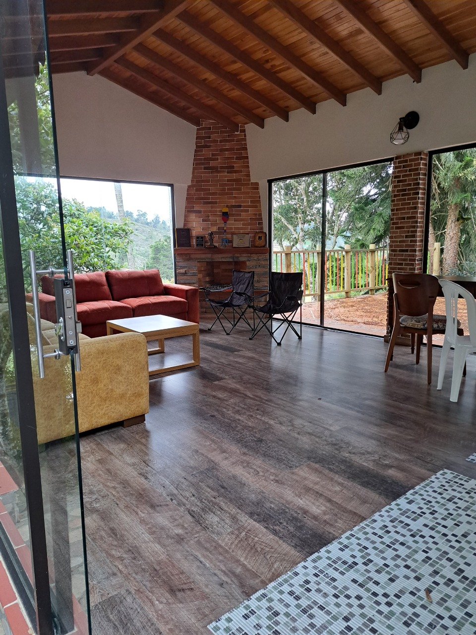 Casa campestre para arriendo en Las Palmas Envigado