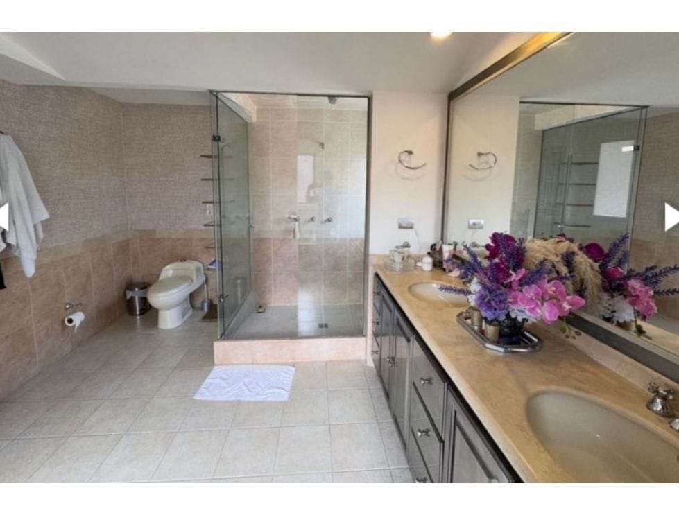 Casa en venta en la Cola del Zorro Poblado Medellin