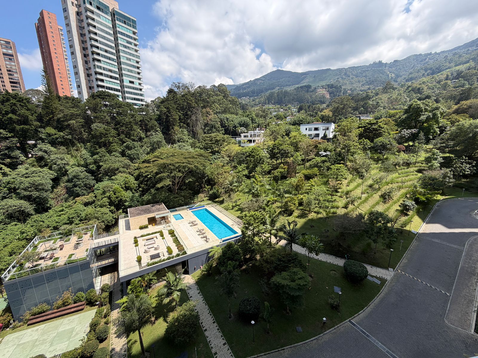 Apartamento en venta Medellin Poblado los Balsos