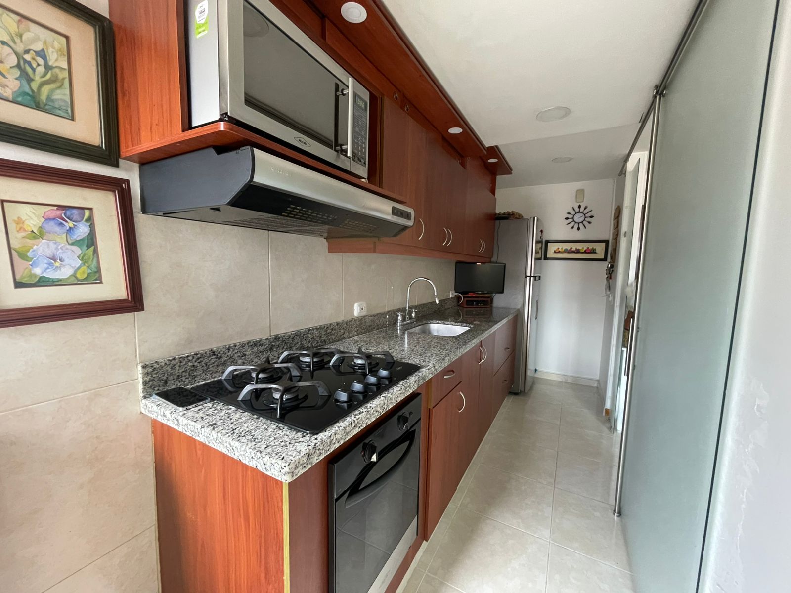 Apartamento en venta Medellin Loma de los Bernal