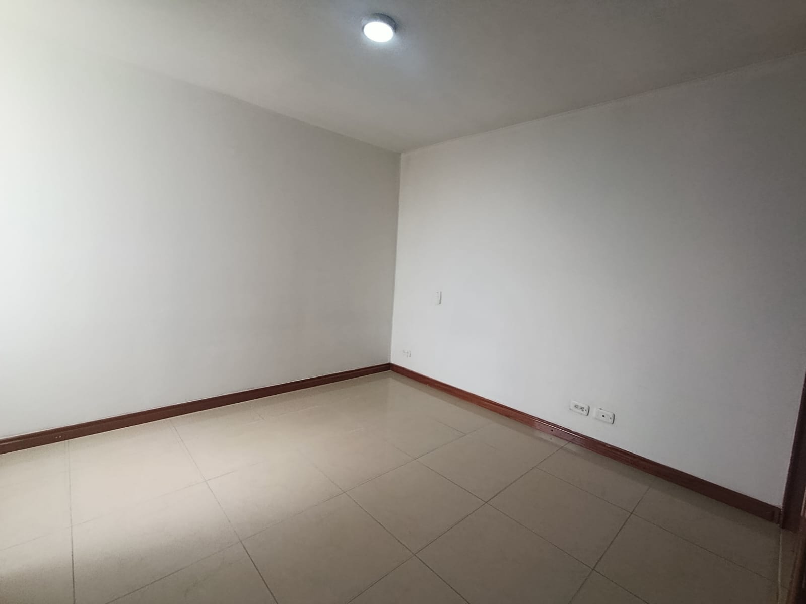 Arriendo apartamento en La Loma de Los Bernal