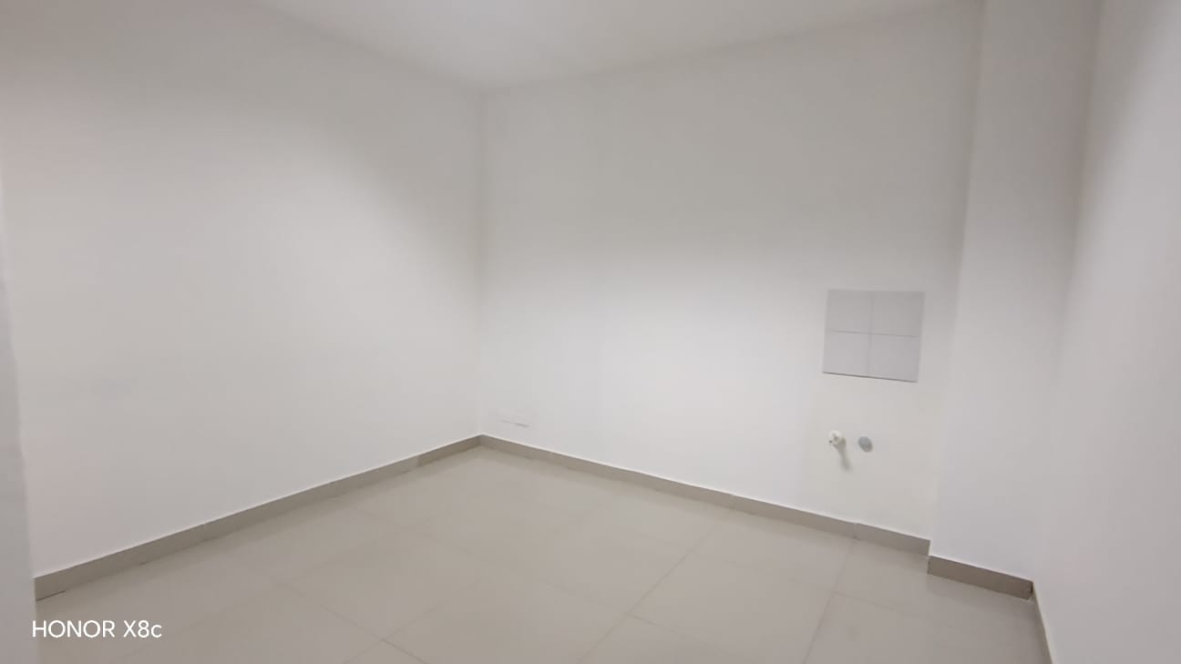 Casa comercial para arriendo en La 80 Estadio