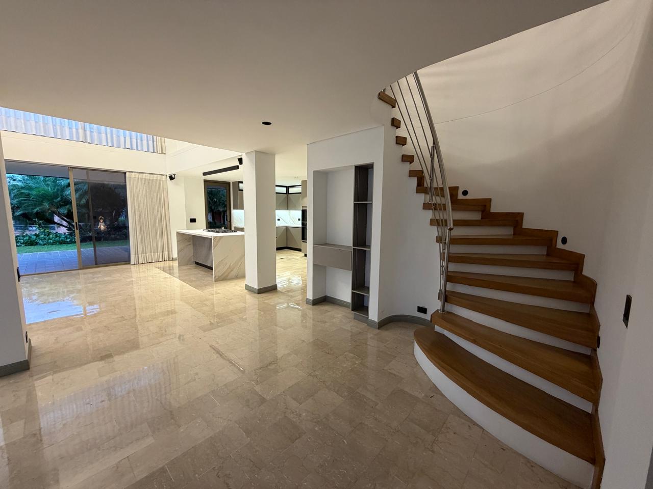 Casa en  venta en la Calera el    Poblado Medellin