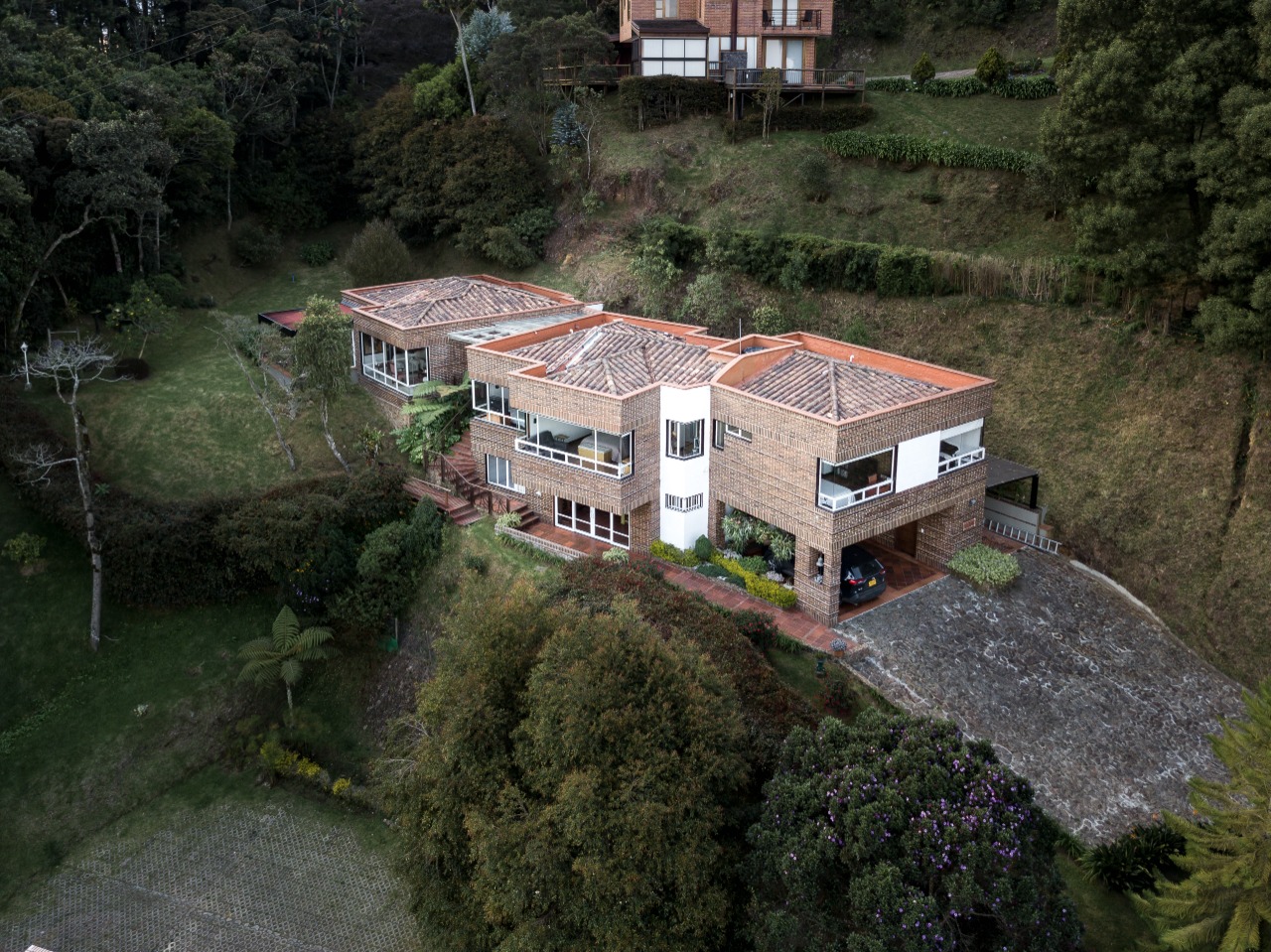Casa en venta en Loma del Escobero Envigado