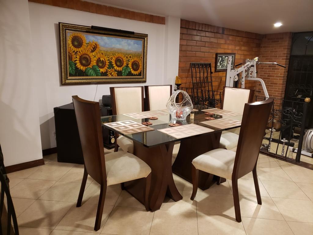 Hermosa casa para la venta en Sabaneta