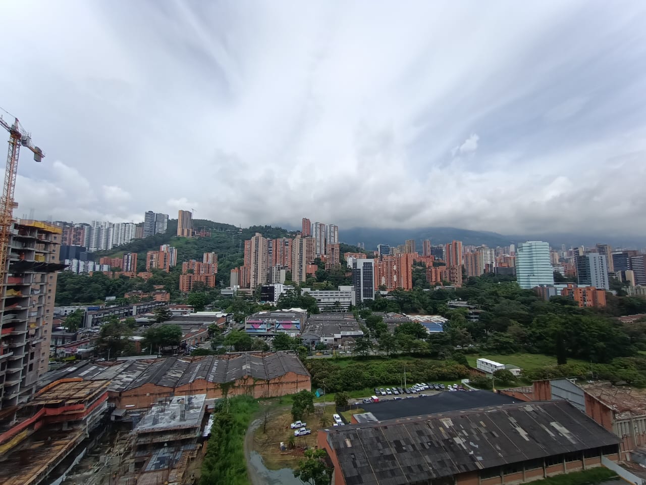 Apartamento en venta en el Poblado, sector Ciudad del Río