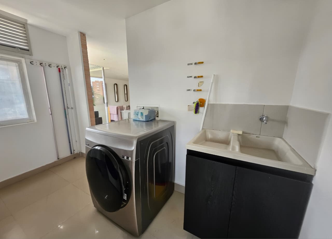 Apartamento para arriendo en La Calera Poblado Medellin