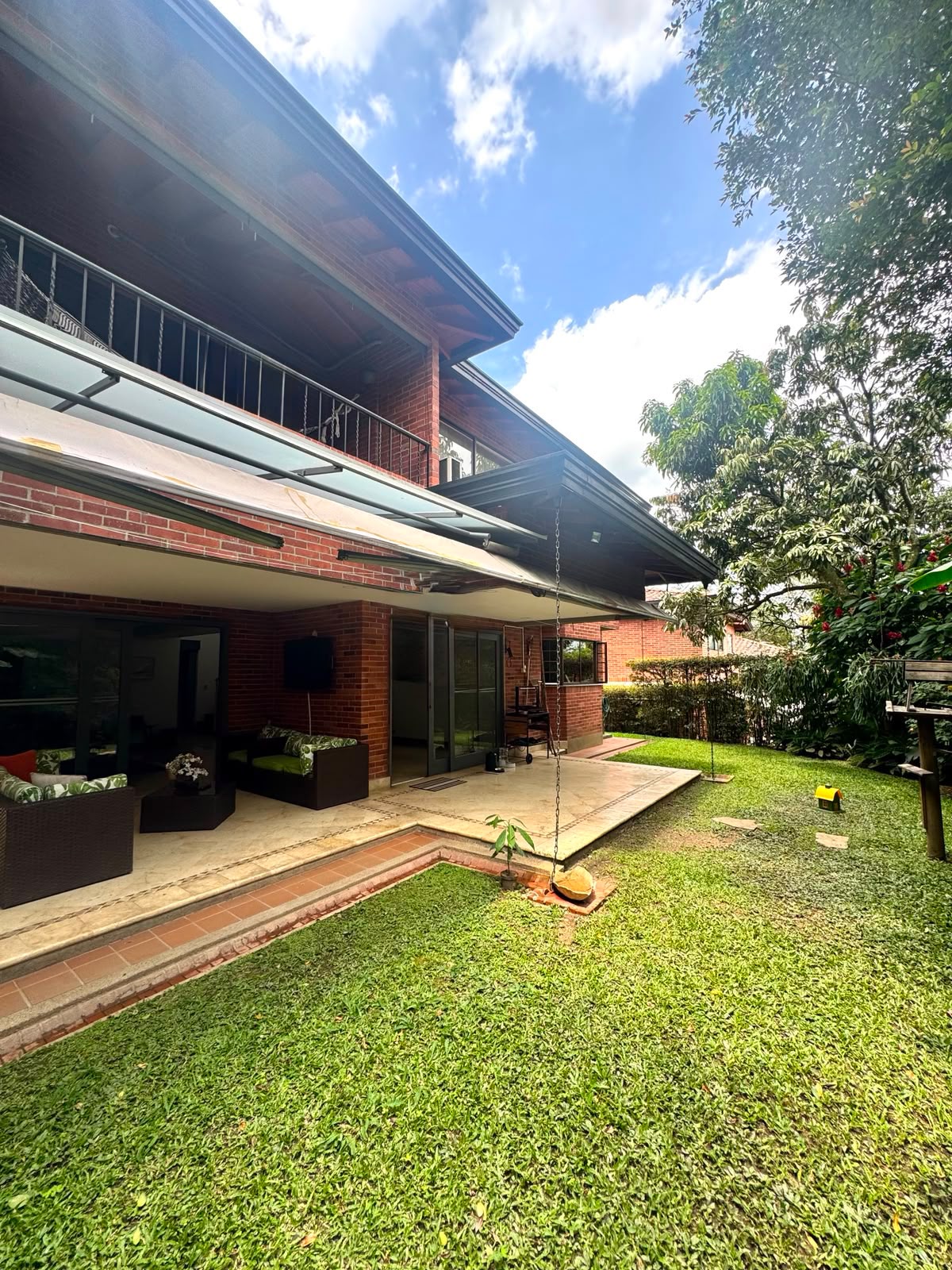 Casa en  venta en altos del   Poblado Medellin