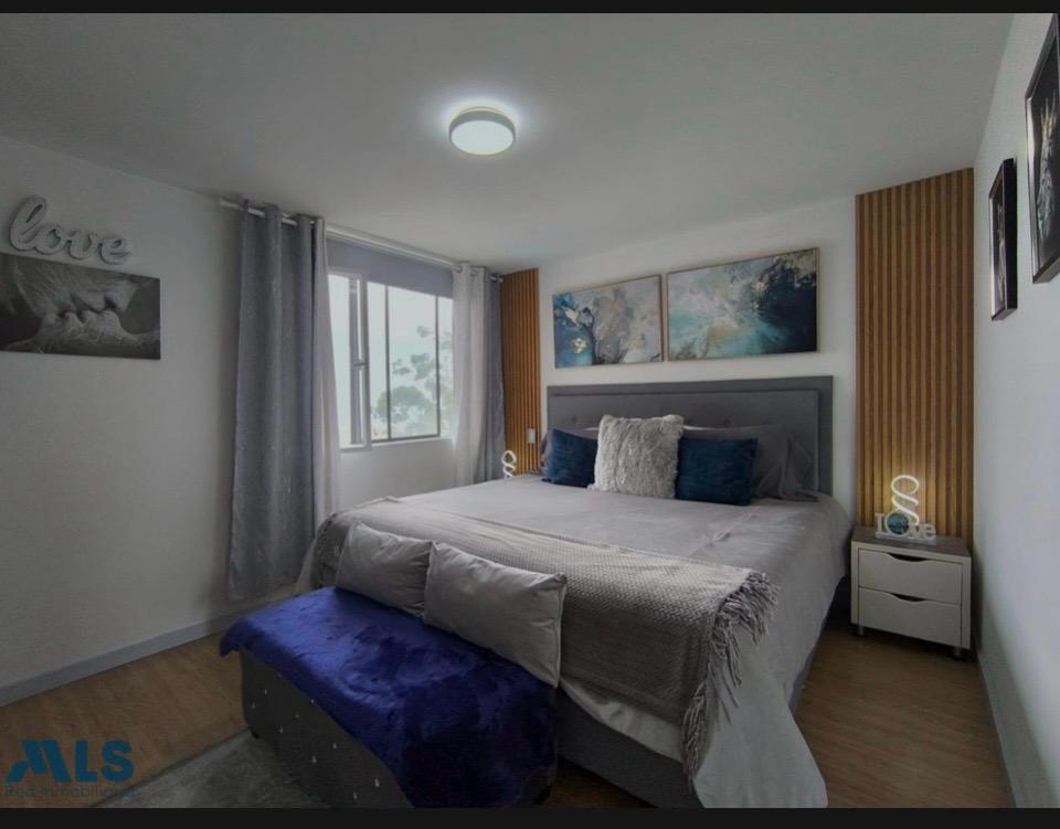 Apartamento para la venta en Envigado Loma del Barro