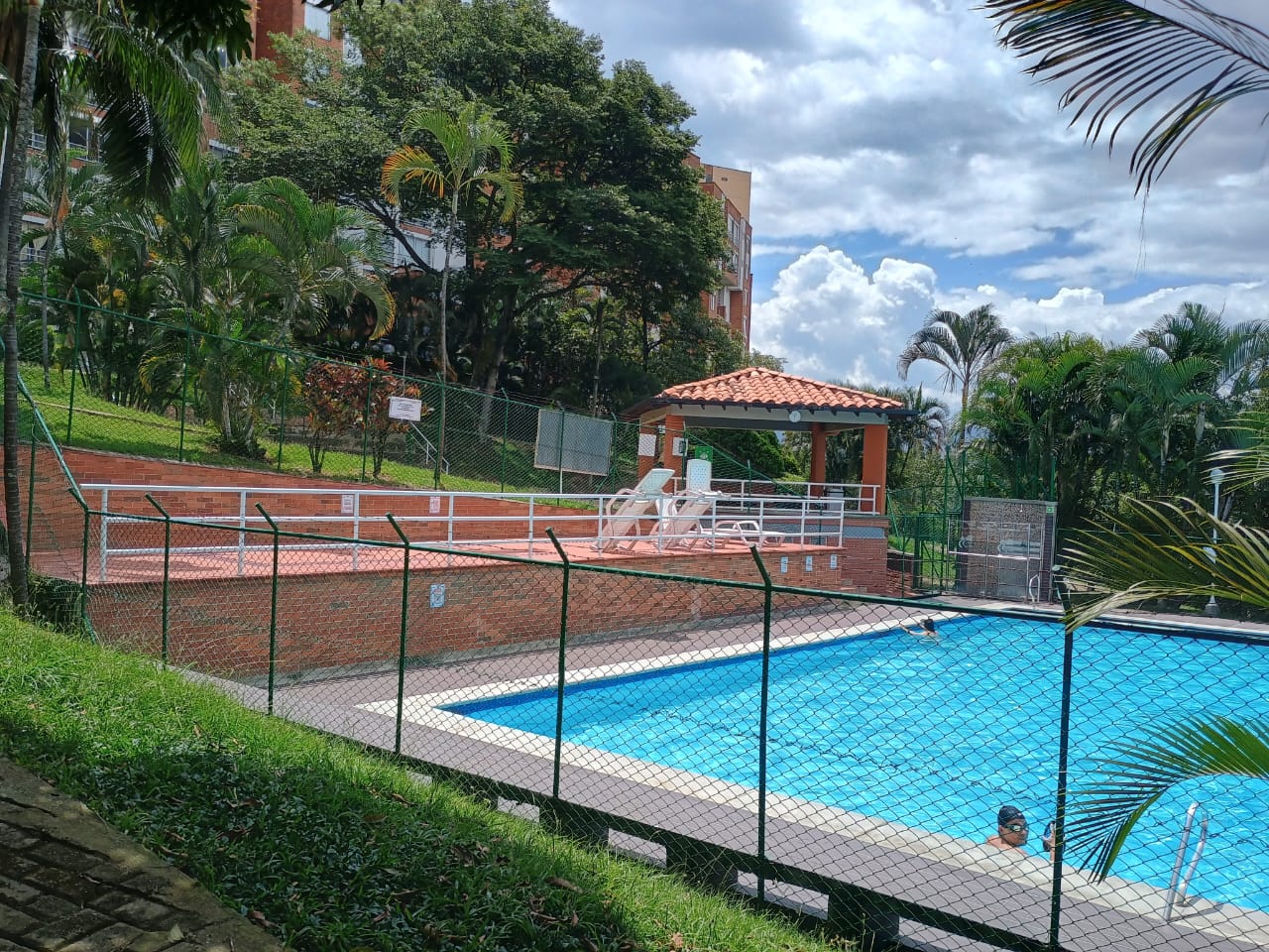 Apartamento en Venta Medellin Loma de los Bernal