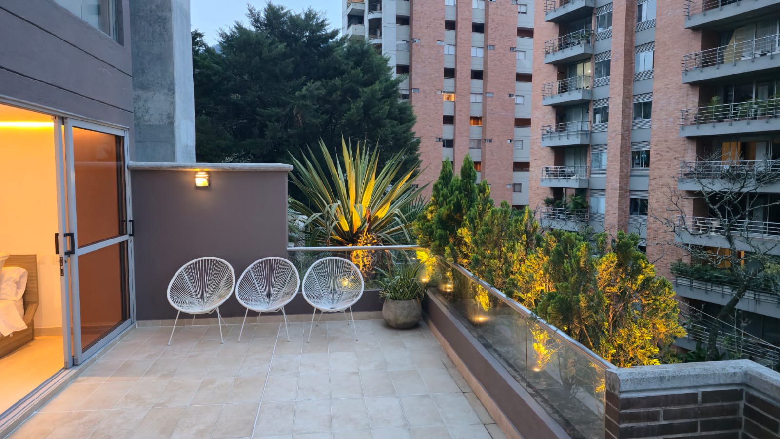 Apartamento amoblado para arriendo en Lalinde Poblado