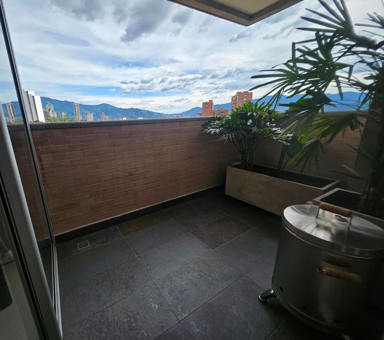 Apartamento para arriendo en La Calera Poblado Medellin
