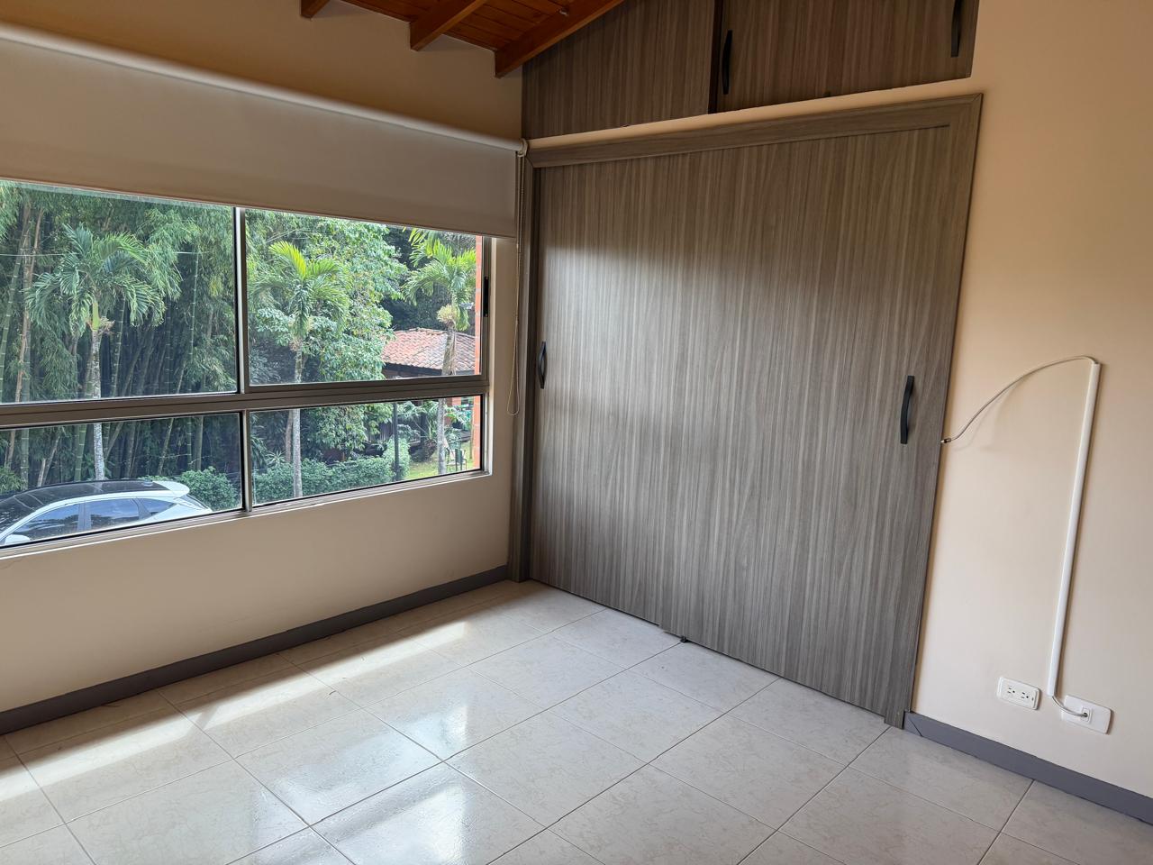 Casa para la venta en Envigado la Calleja