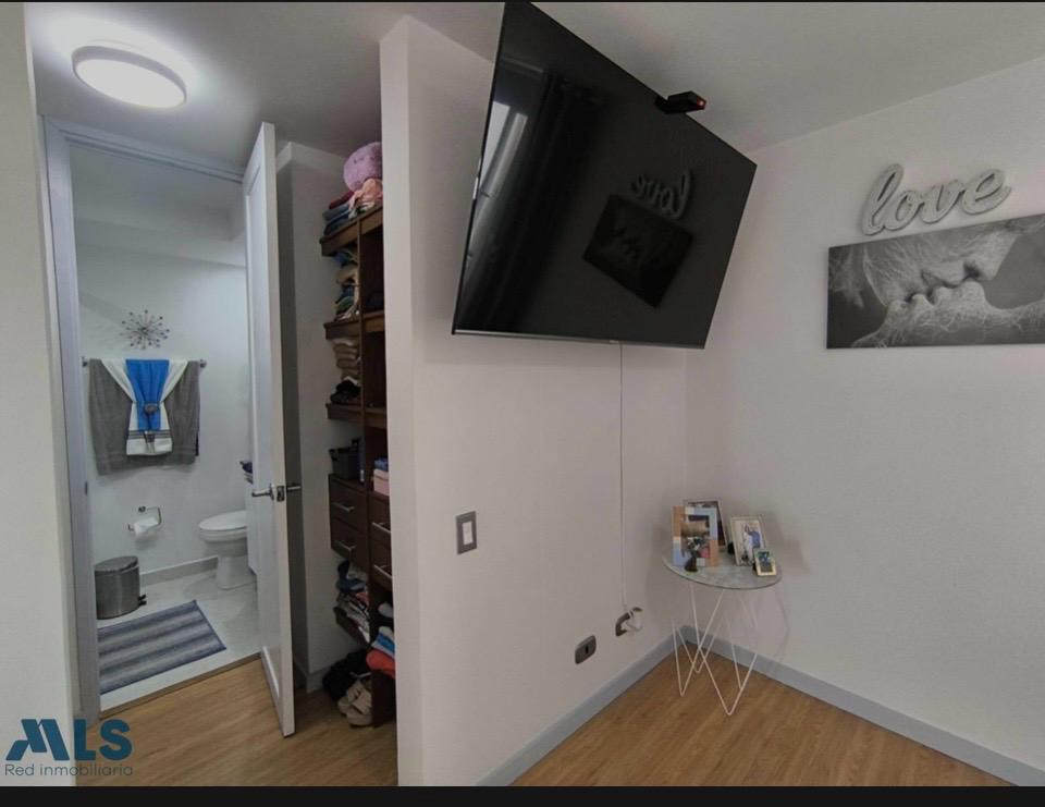 Apartamento para la venta en Envigado Loma del Barro