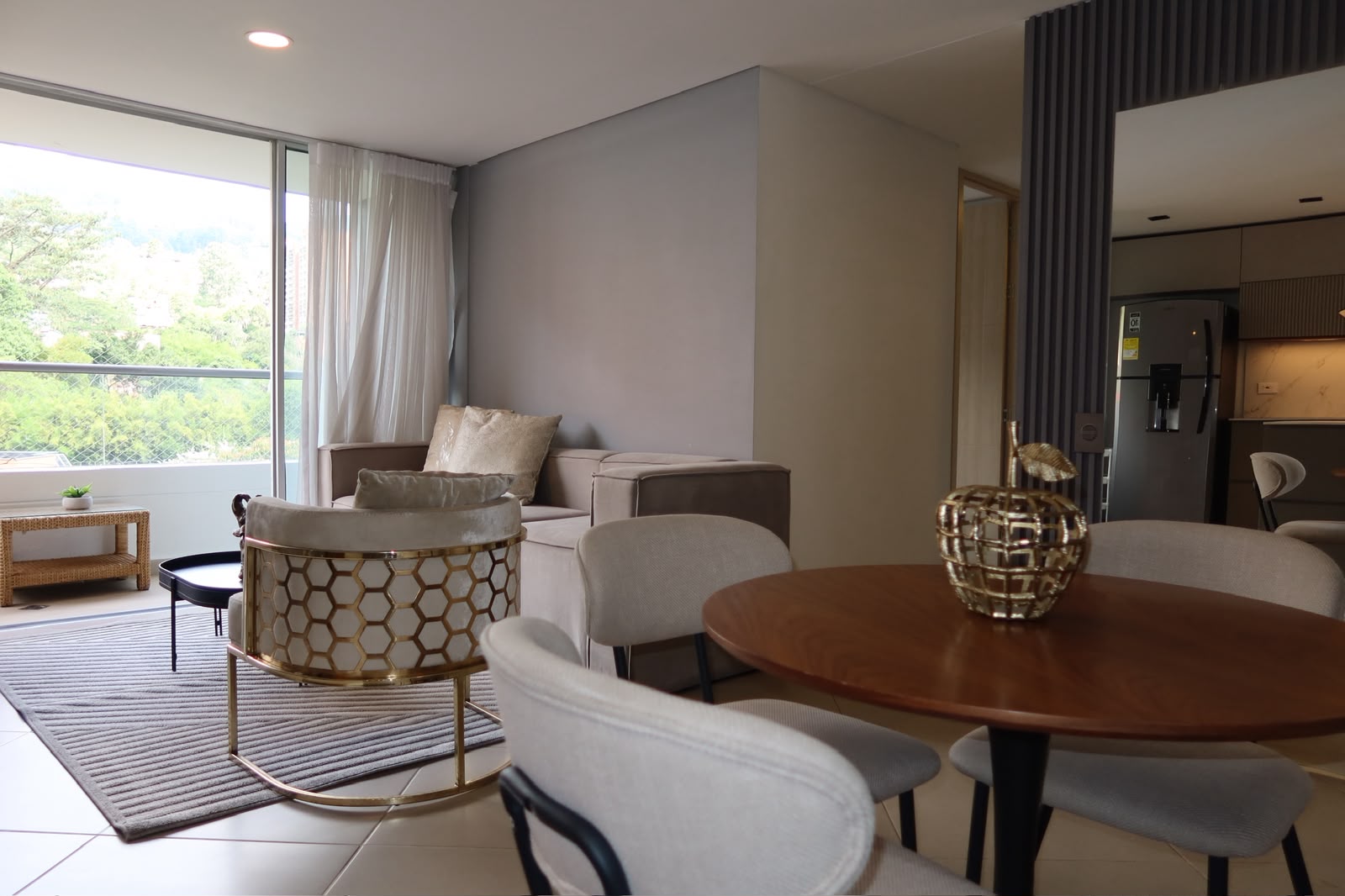 Apartamento amoblado en arriendo en Camino Verde Envigado
