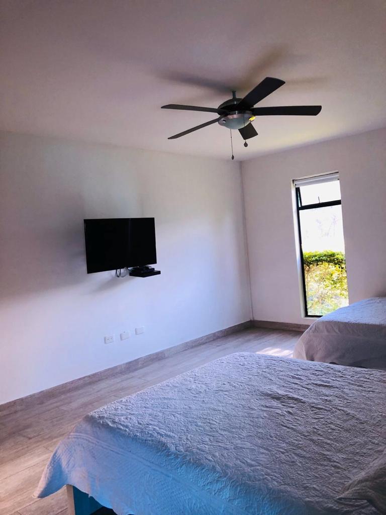 SE VENDE FINCA EN GIRARDOTA (ANTIOQUIA)