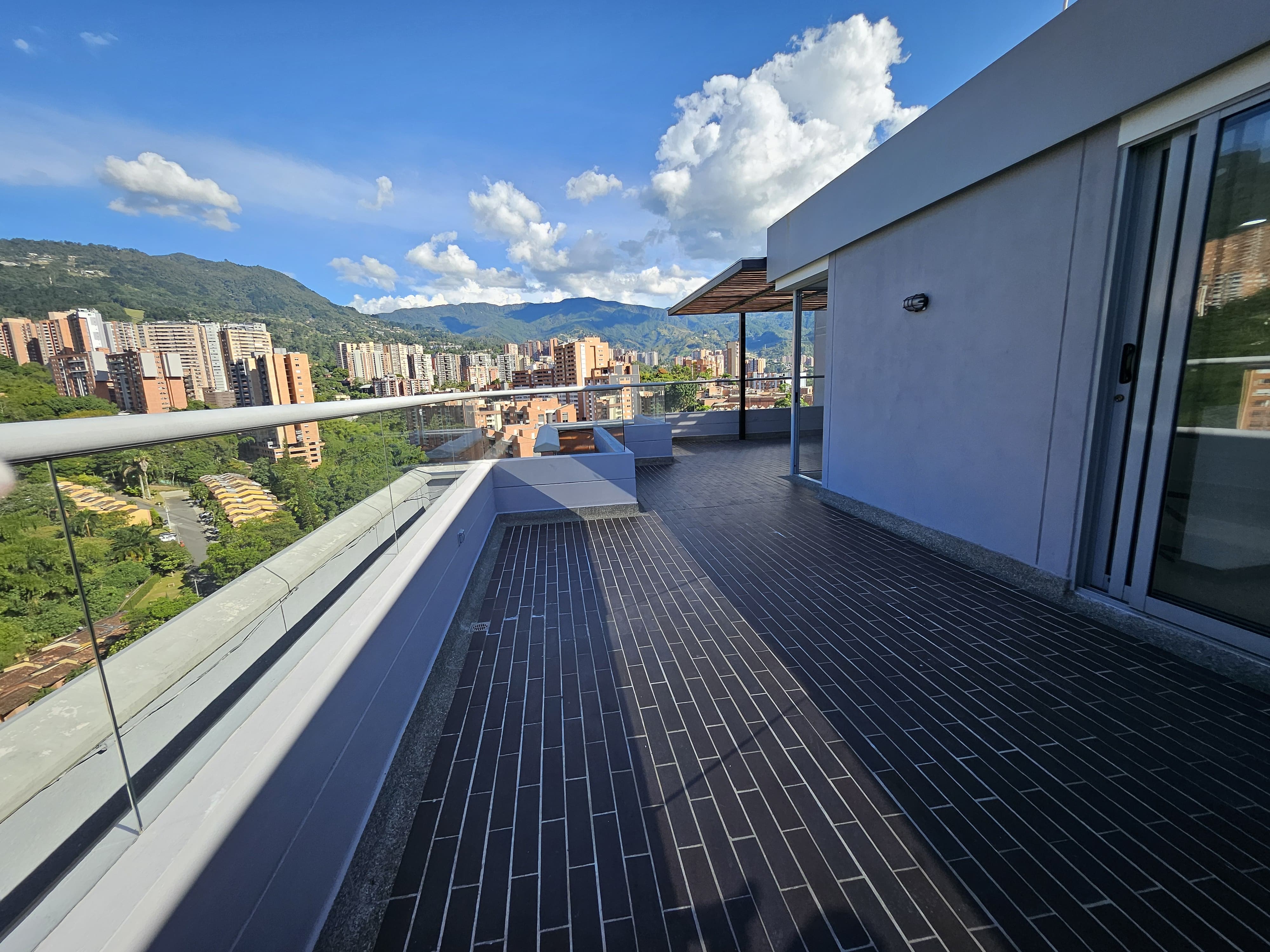 Apartamento duplex en venta en La Abadía  Envigado