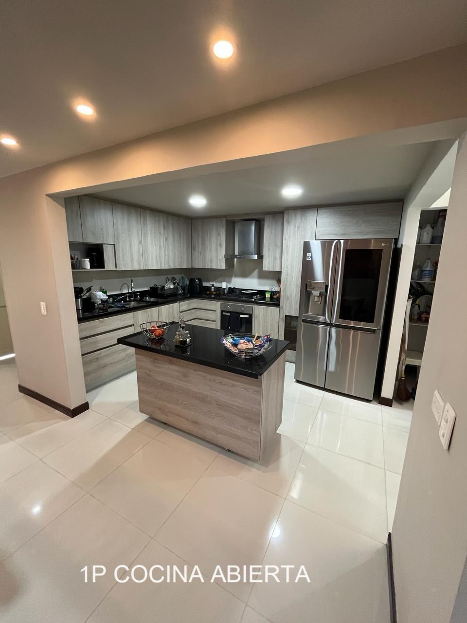 Casa en arriendo en Envigado Alcala