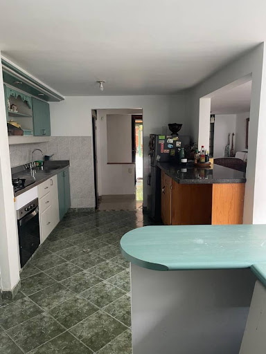 Casa para la venta en La Mota Medellin