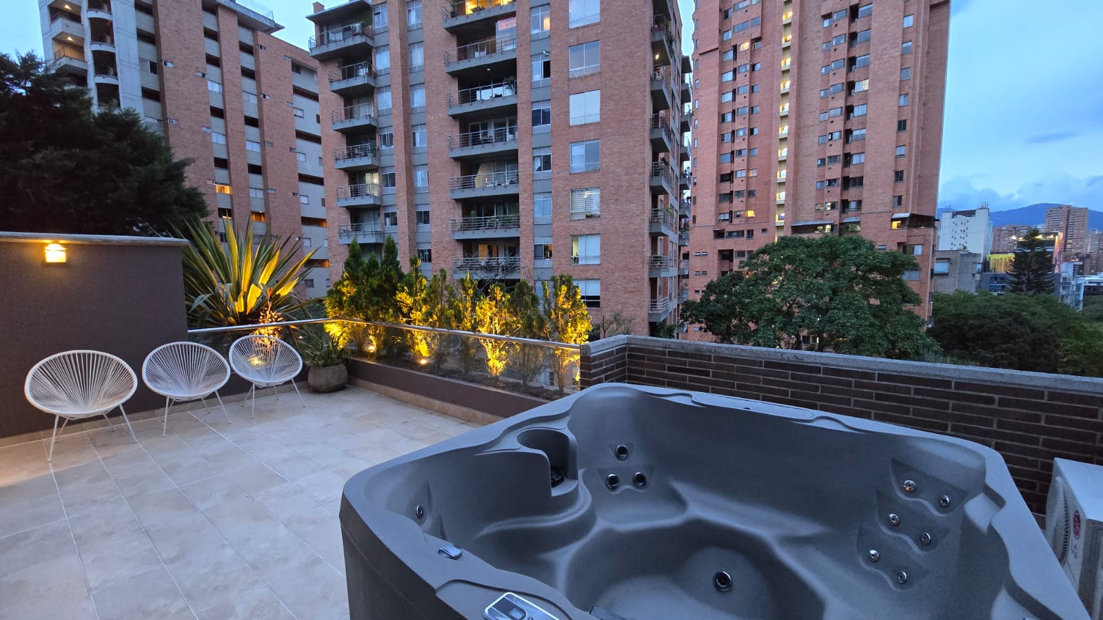 Apartamento amoblado para arriendo en Lalinde Poblado