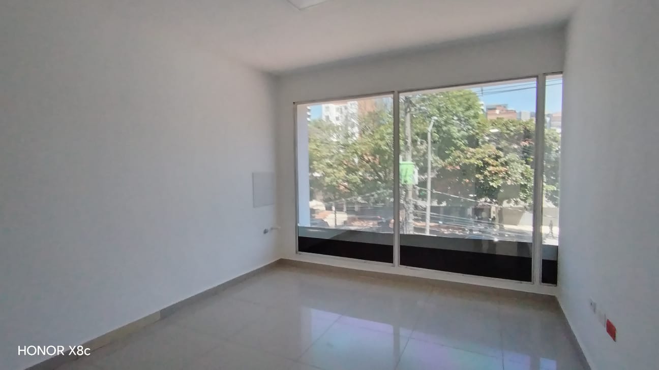 Casa comercial para arriendo en La 80 Estadio