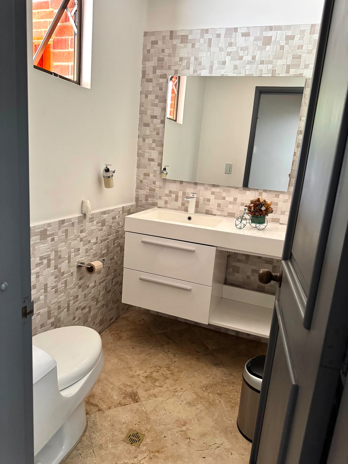 Casa en  venta en altos del   Poblado Medellin