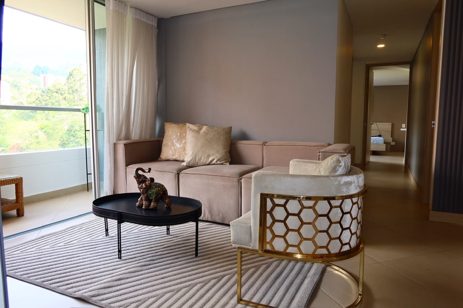 Apartamento amoblado en arriendo en Camino Verde Envigado