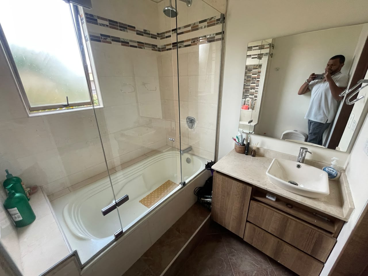 Casa en venta en la Estrella Sector Toledo