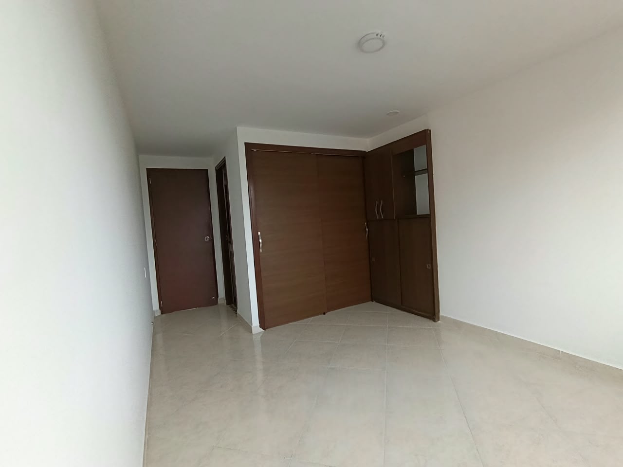 Apartamento en arriendo en Loma de los Bernal Medellín