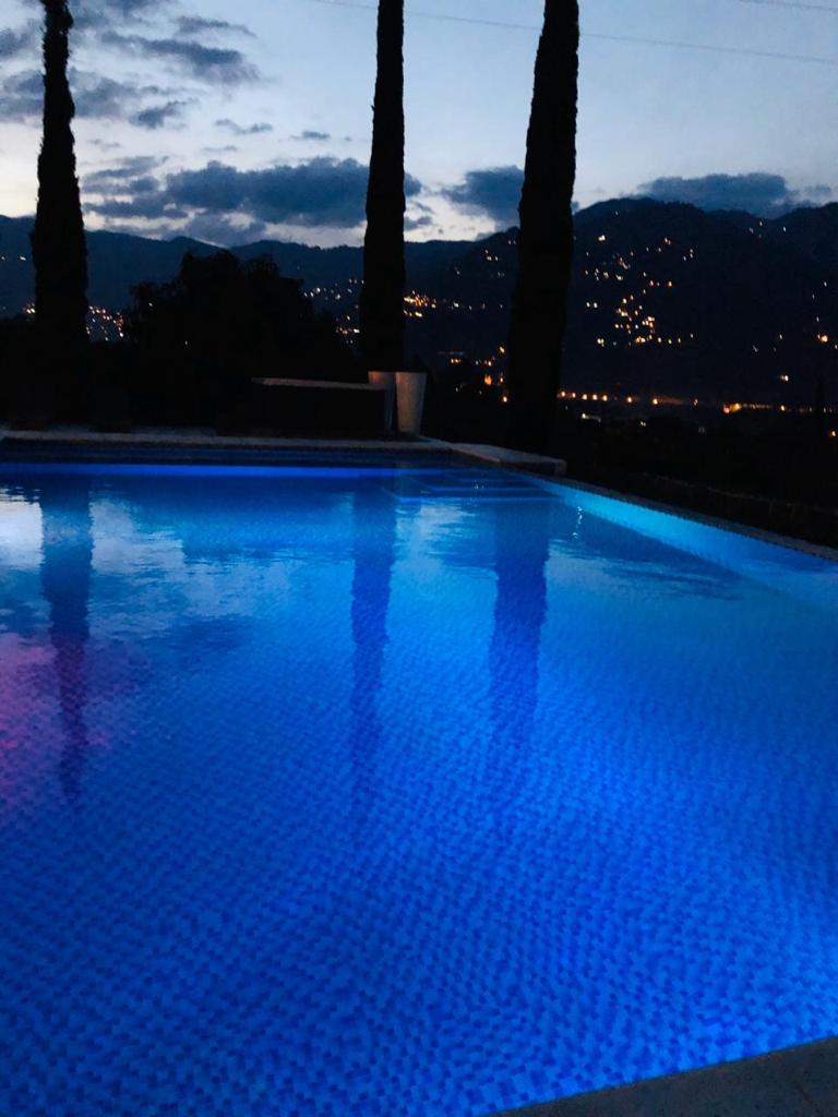 SE VENDE FINCA EN GIRARDOTA (ANTIOQUIA)