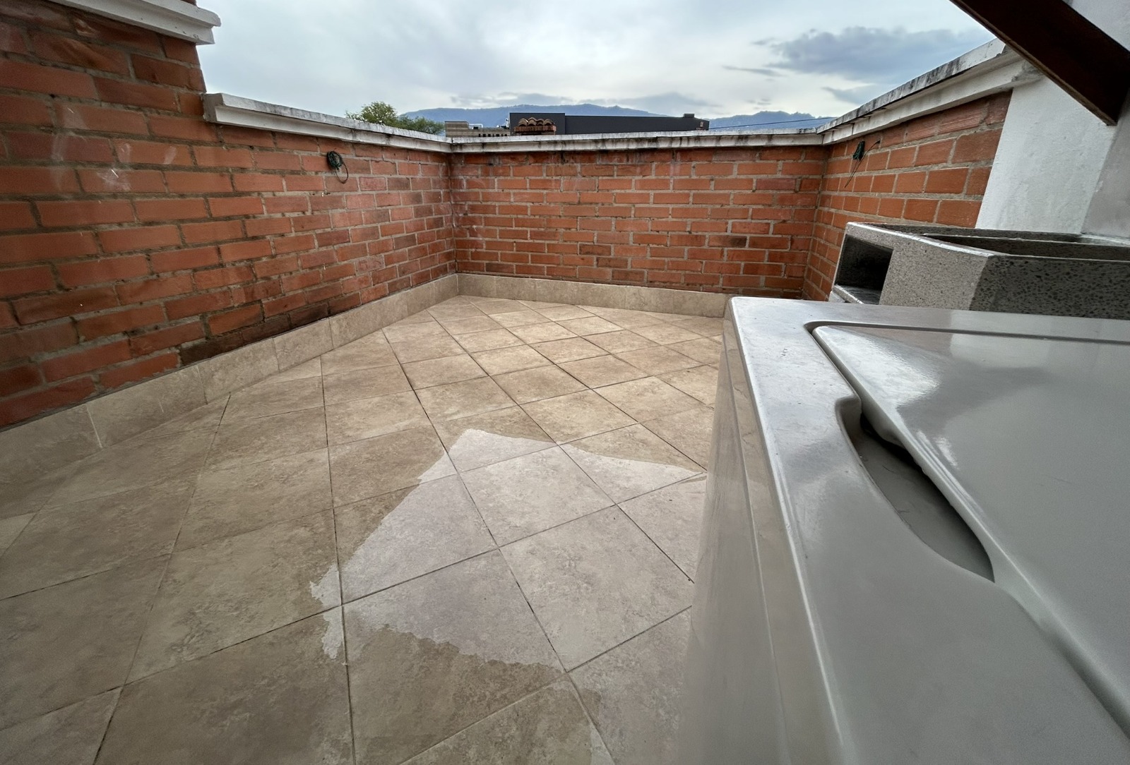 Casa para venta en la mota Medellin