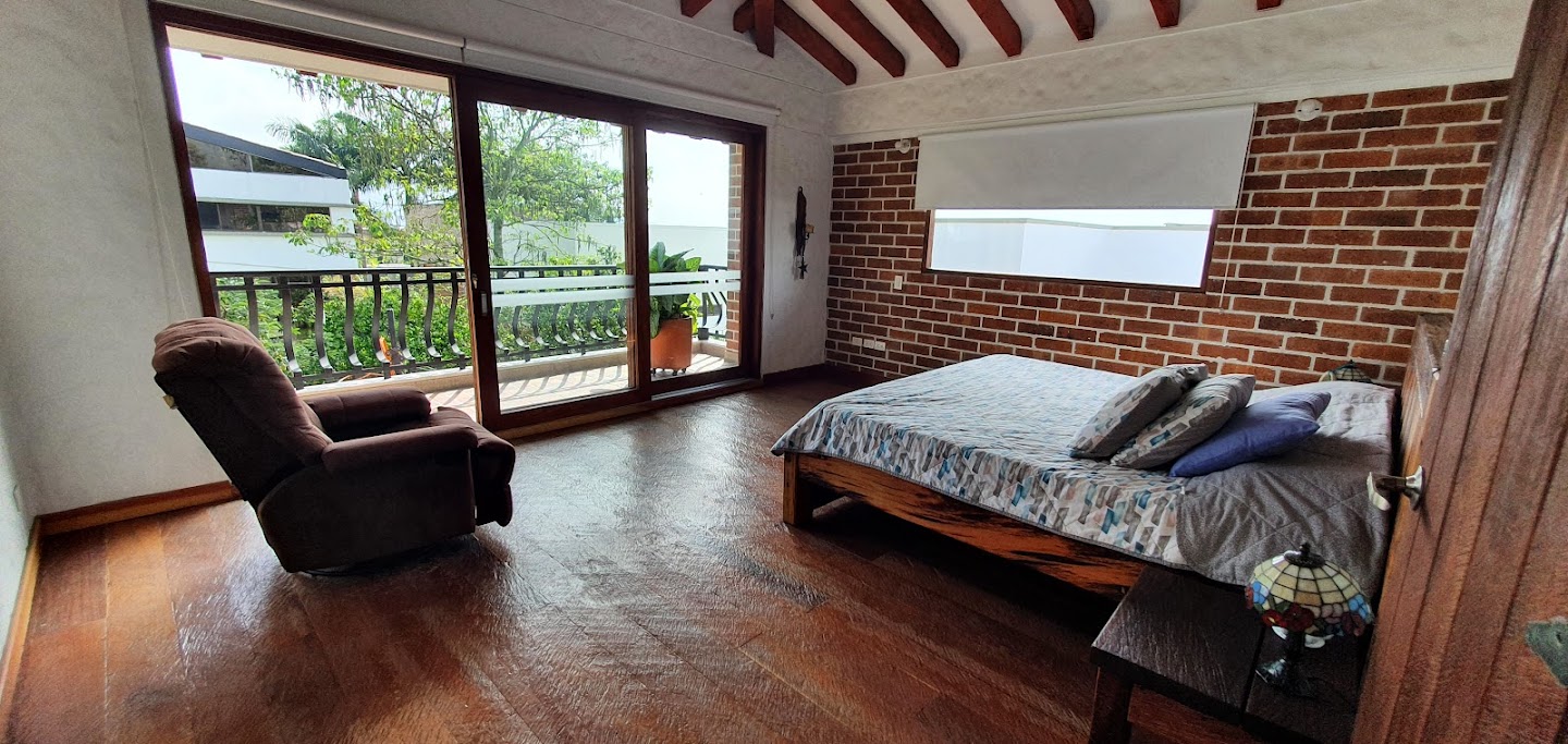 Casa para la venta en La Estrella Cerca del Parque - Antioquia