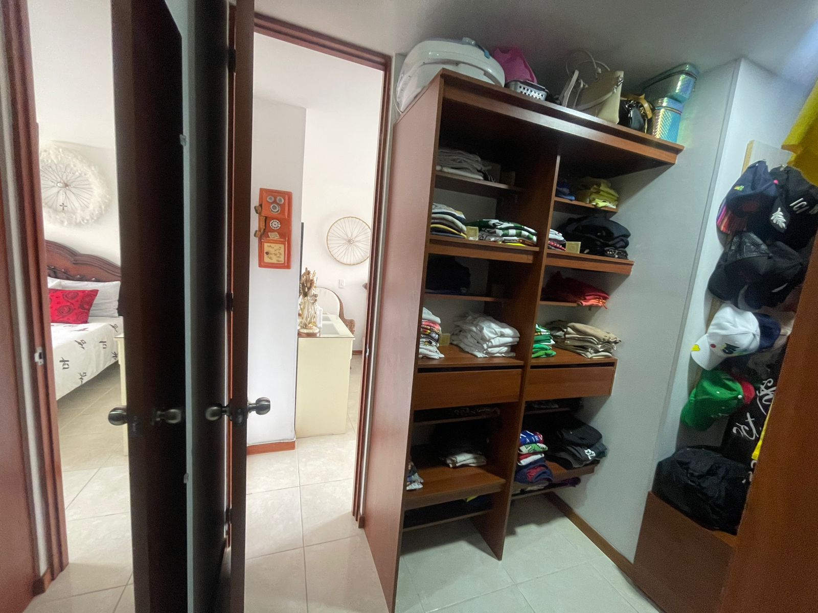 Apartamento en venta Medellin Loma de los Bernal