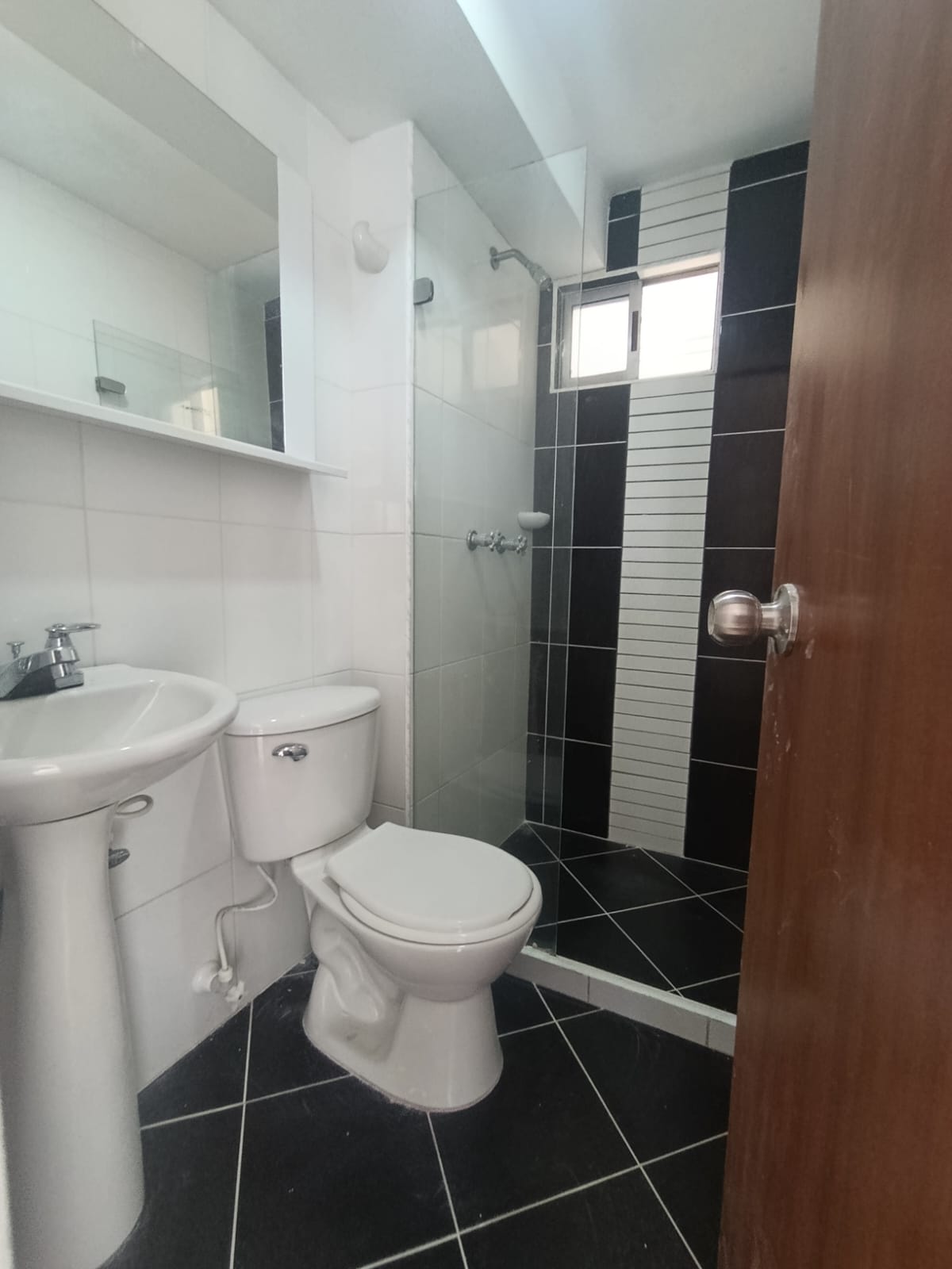 Arriendo apartamento en La Loma de Los Bernal