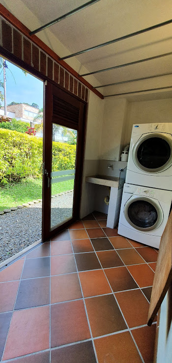 Casa para la venta en La Estrella Cerca del Parque - Antioquia