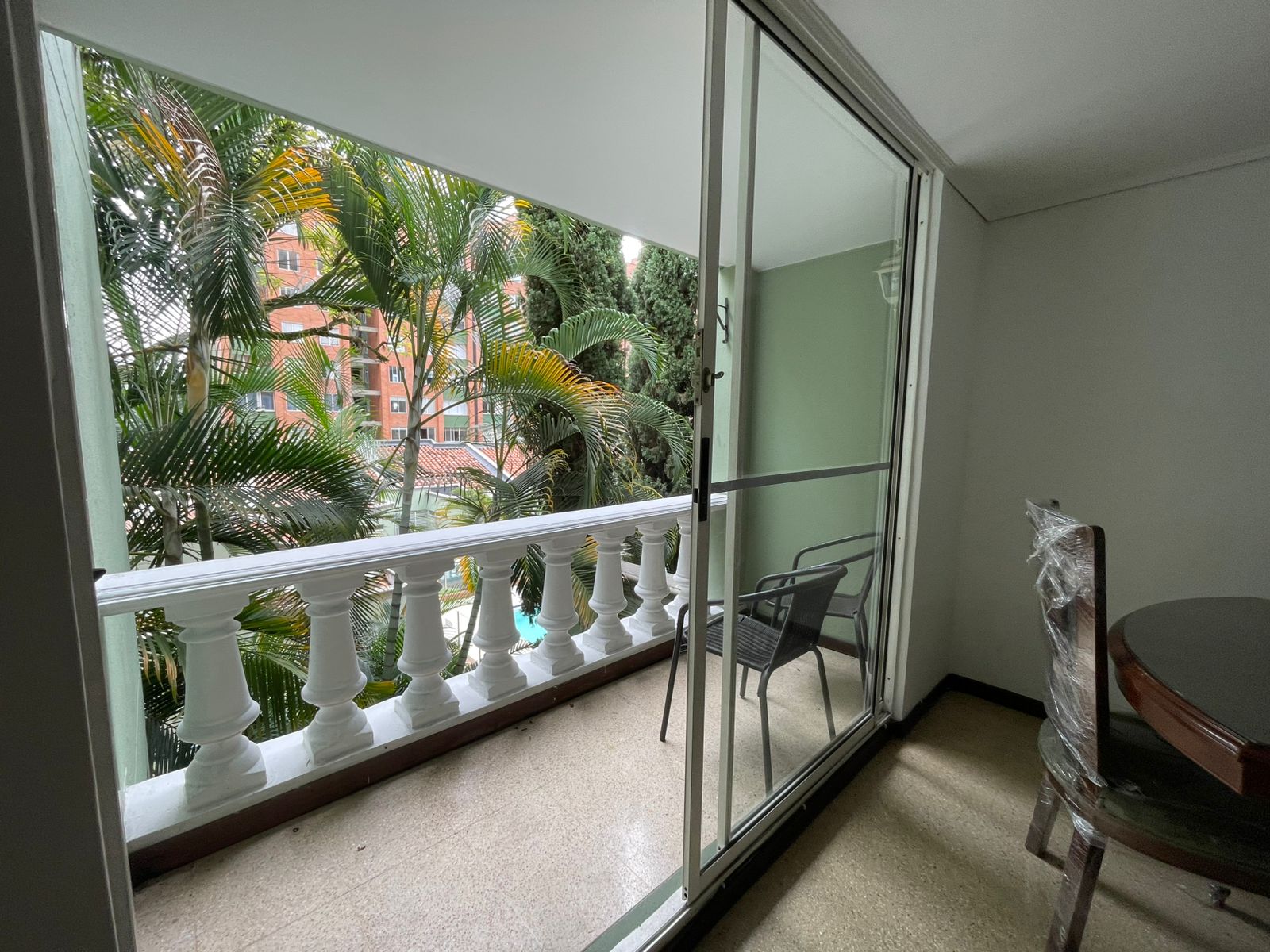 Casa para la venta en Medellin Loma de Los Bernal