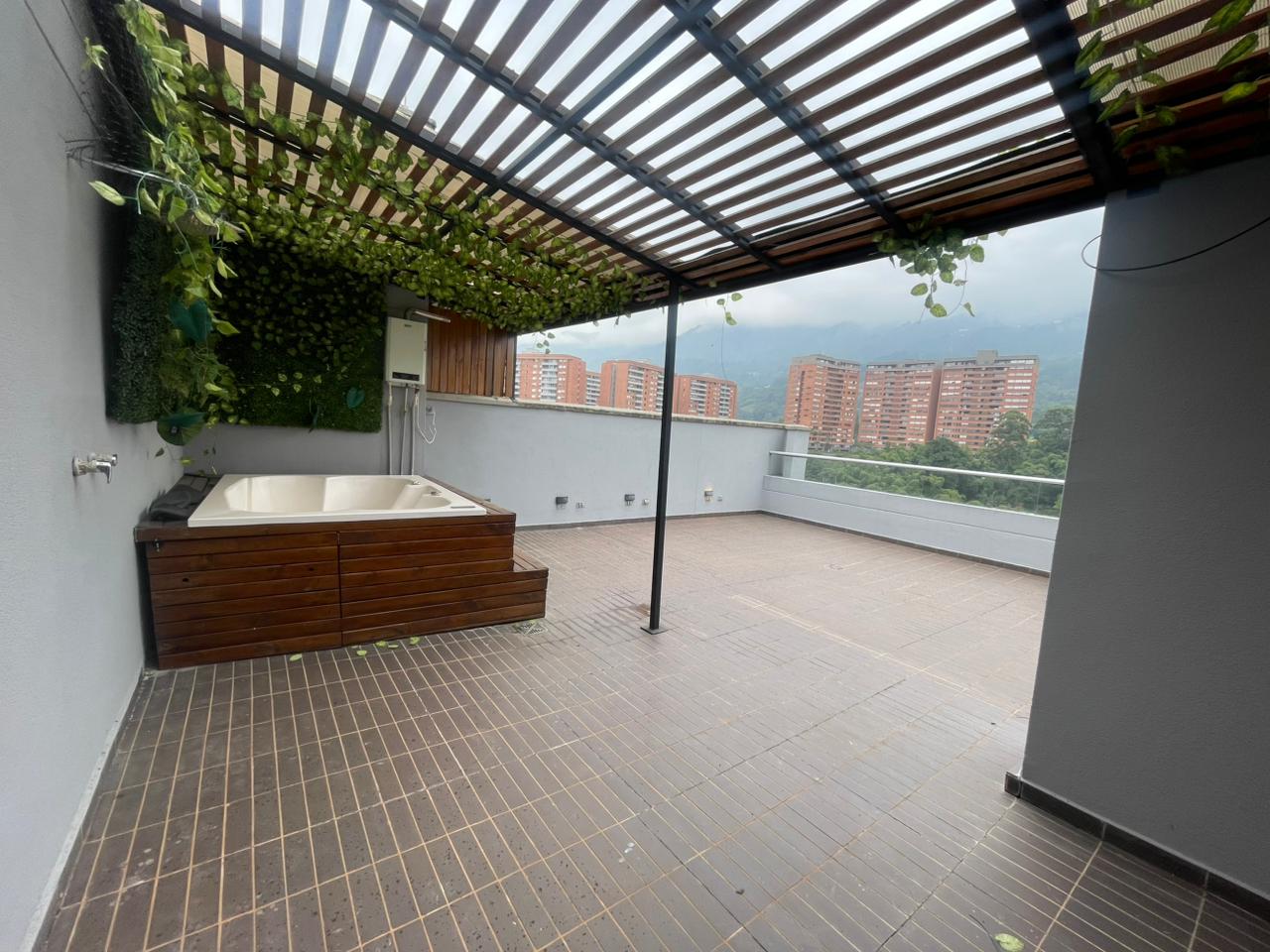 Apartamento para arriendo en Envigado Loma las brujas