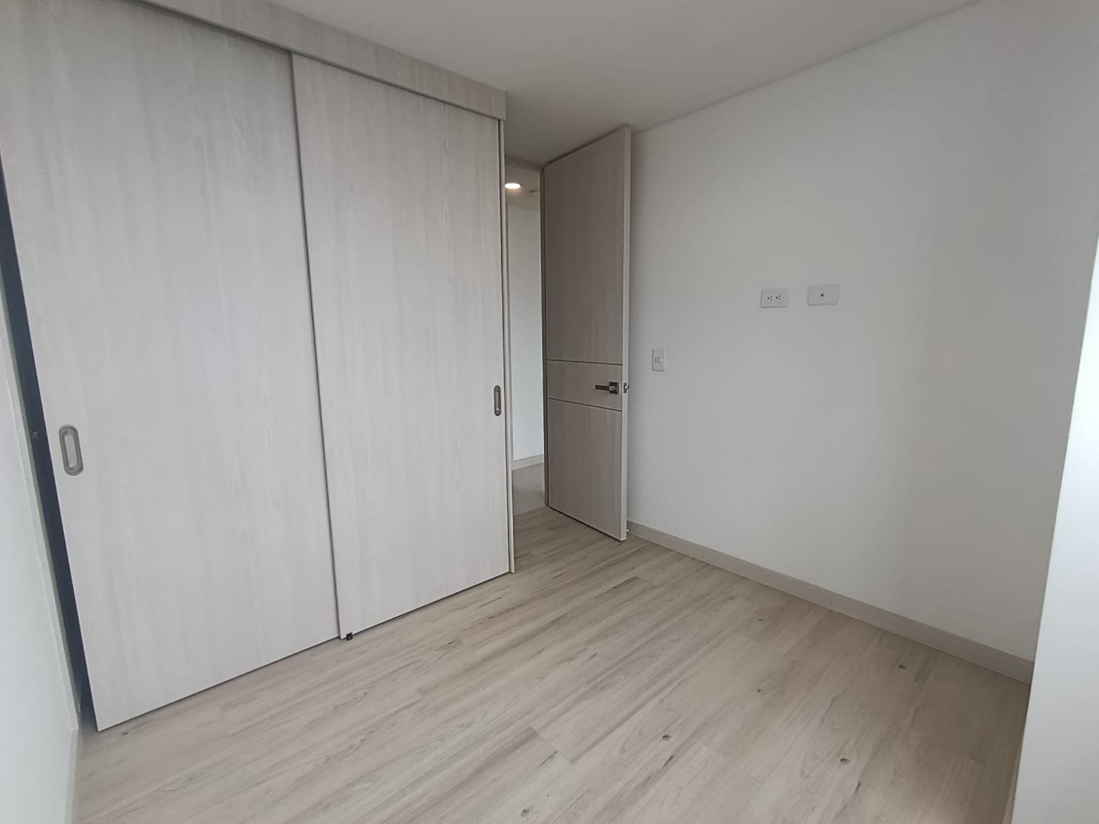 Arriendo apartamento en La Estrella para estrenar