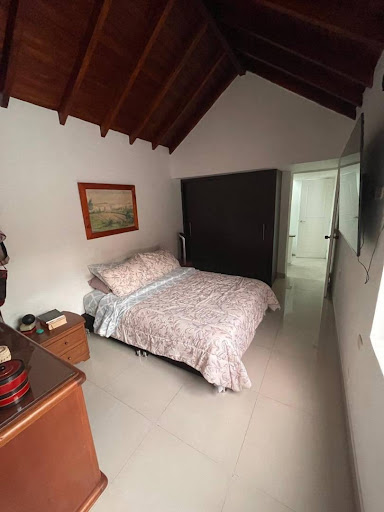 Casa para la venta en La Mota Medellin