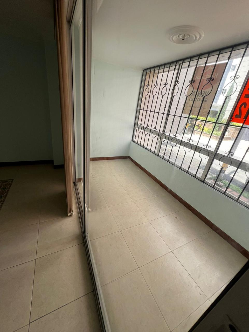 Apartamento para venta en Medellin Laureles