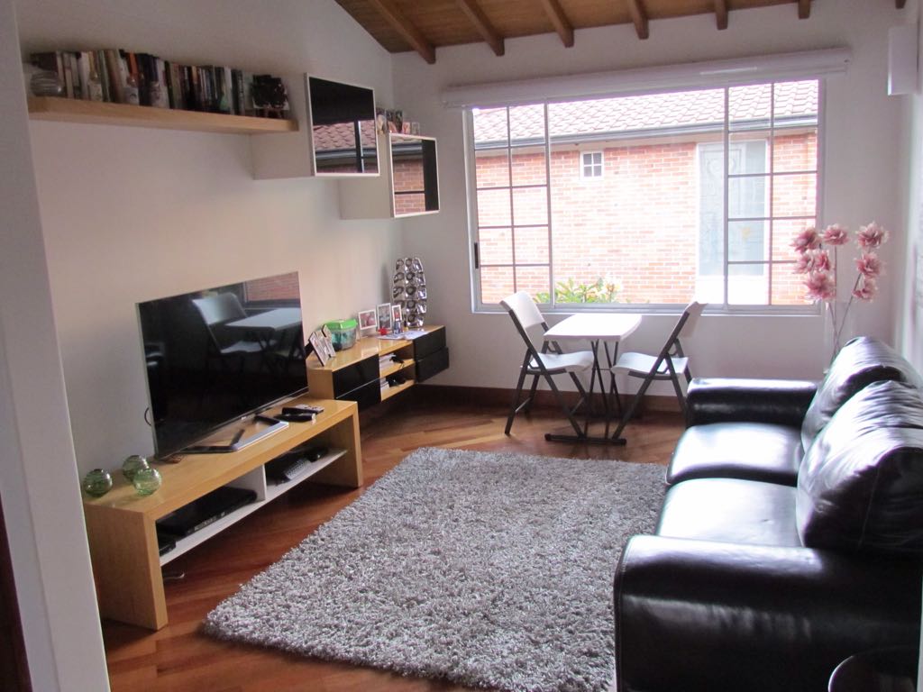 Casa en venta en Envigado loma Benedictinos