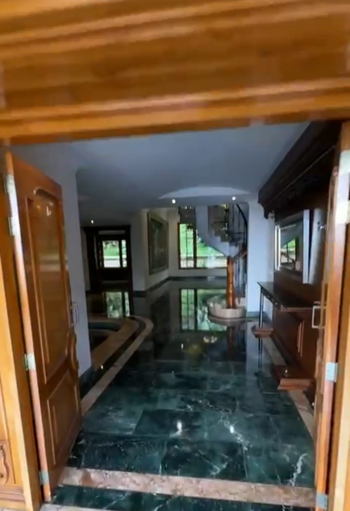 Casa en Venta La Calera El Poblado Medellin