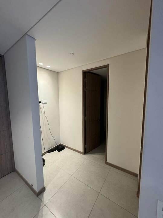 VENDO APARTAMENTO EN EL ESMERALDAL ENVIGADO