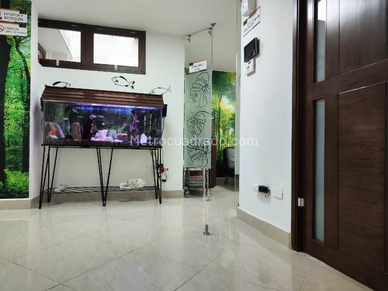 Casa para la venta en Santa Monica Medellin