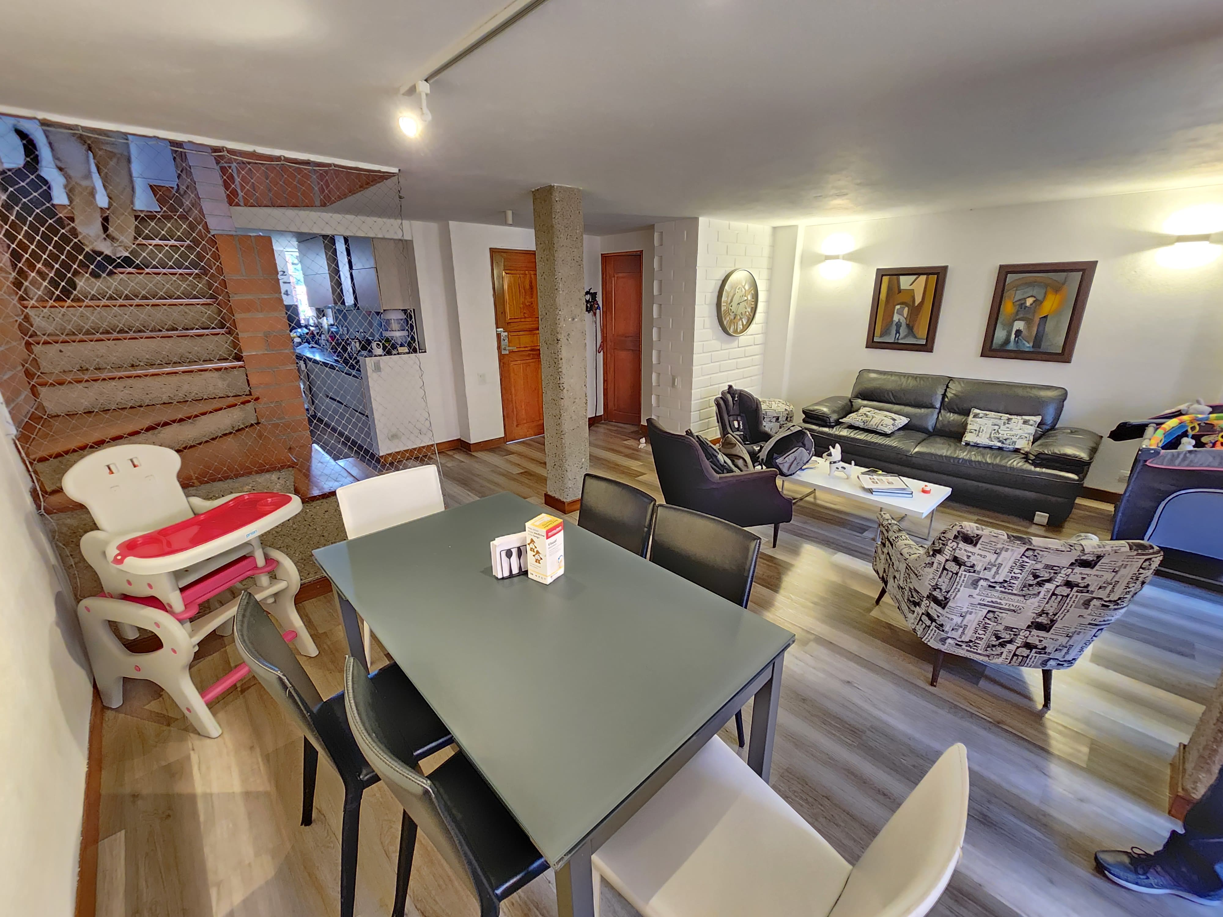 Casa en venta sector loma de las brujas en envigado