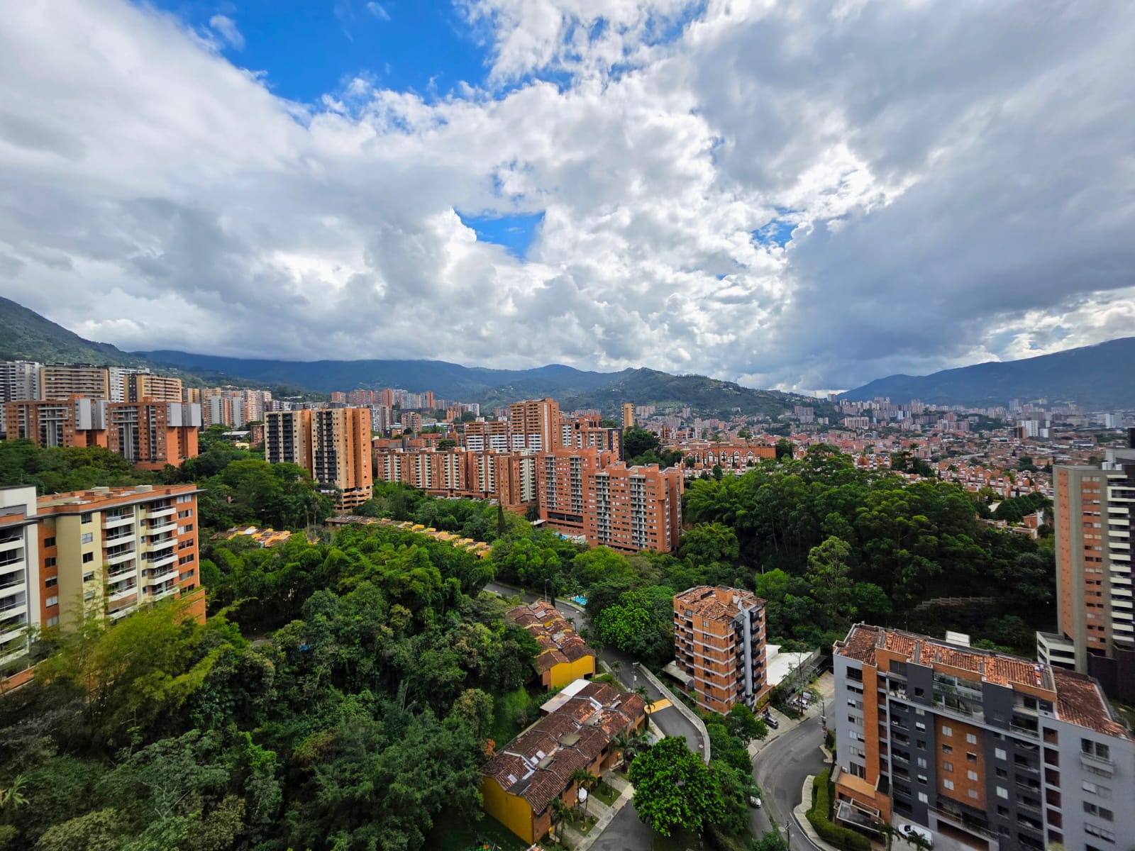 Apartamento en venta en el esmeraldal envigado