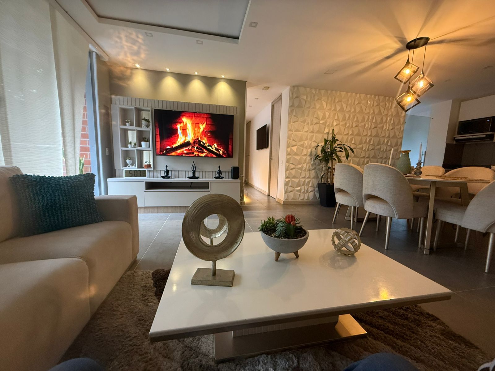Apartamento amoblado para arriendo en La Loma del Escobero Envigado