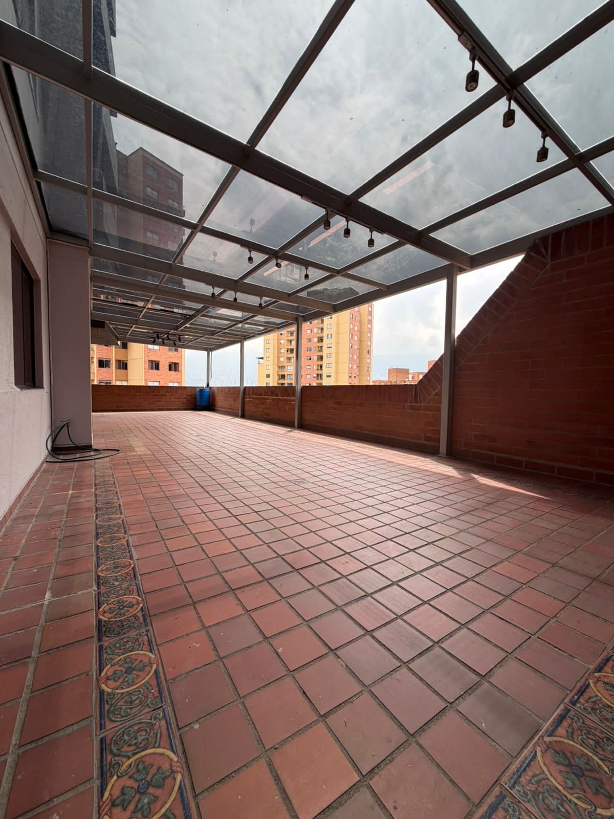 APARTAMENTO EN VENTA LOS BERNAL
